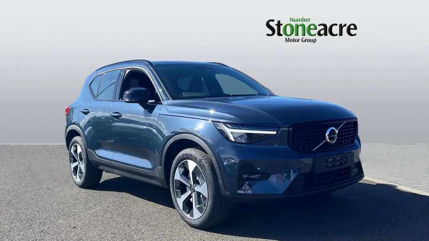 Main listing image - Volvo XC40