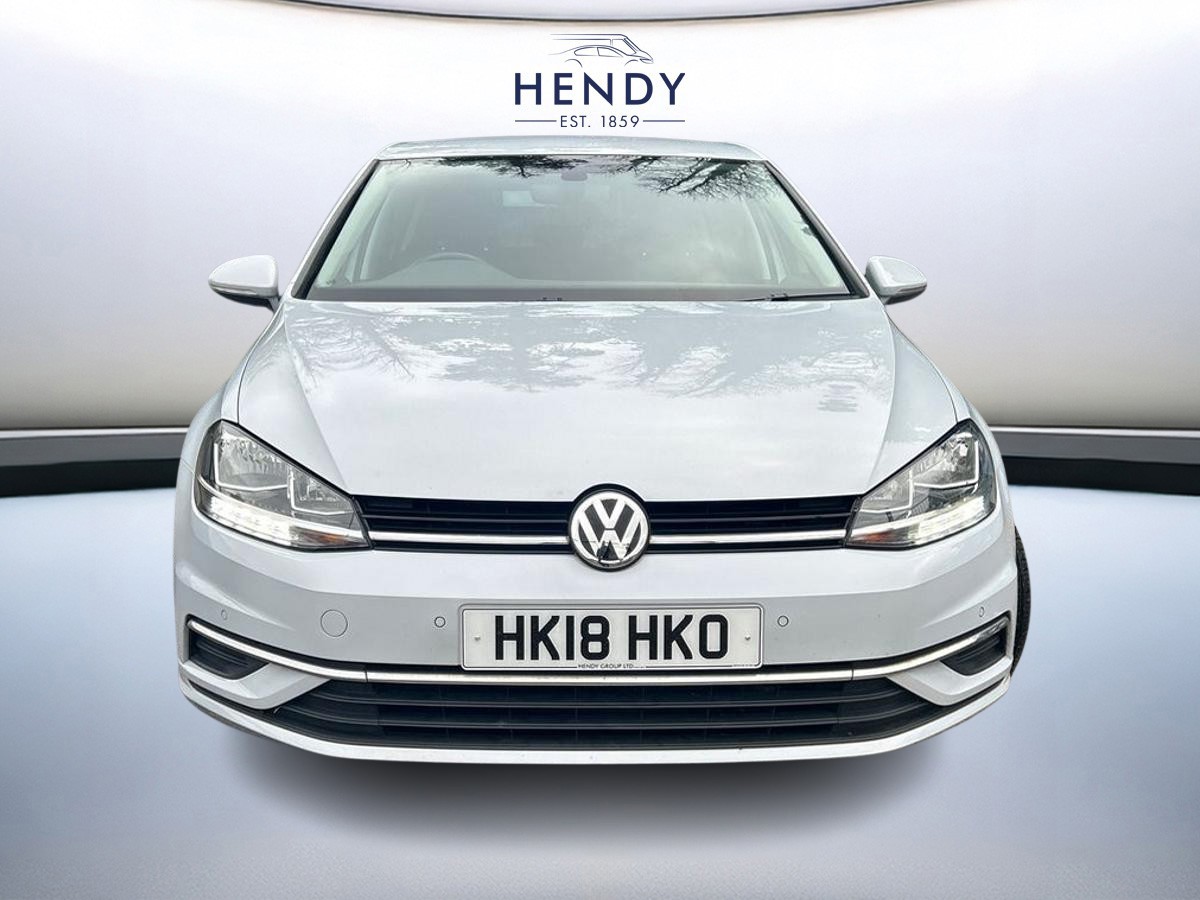 Main listing image - Volkswagen Golf