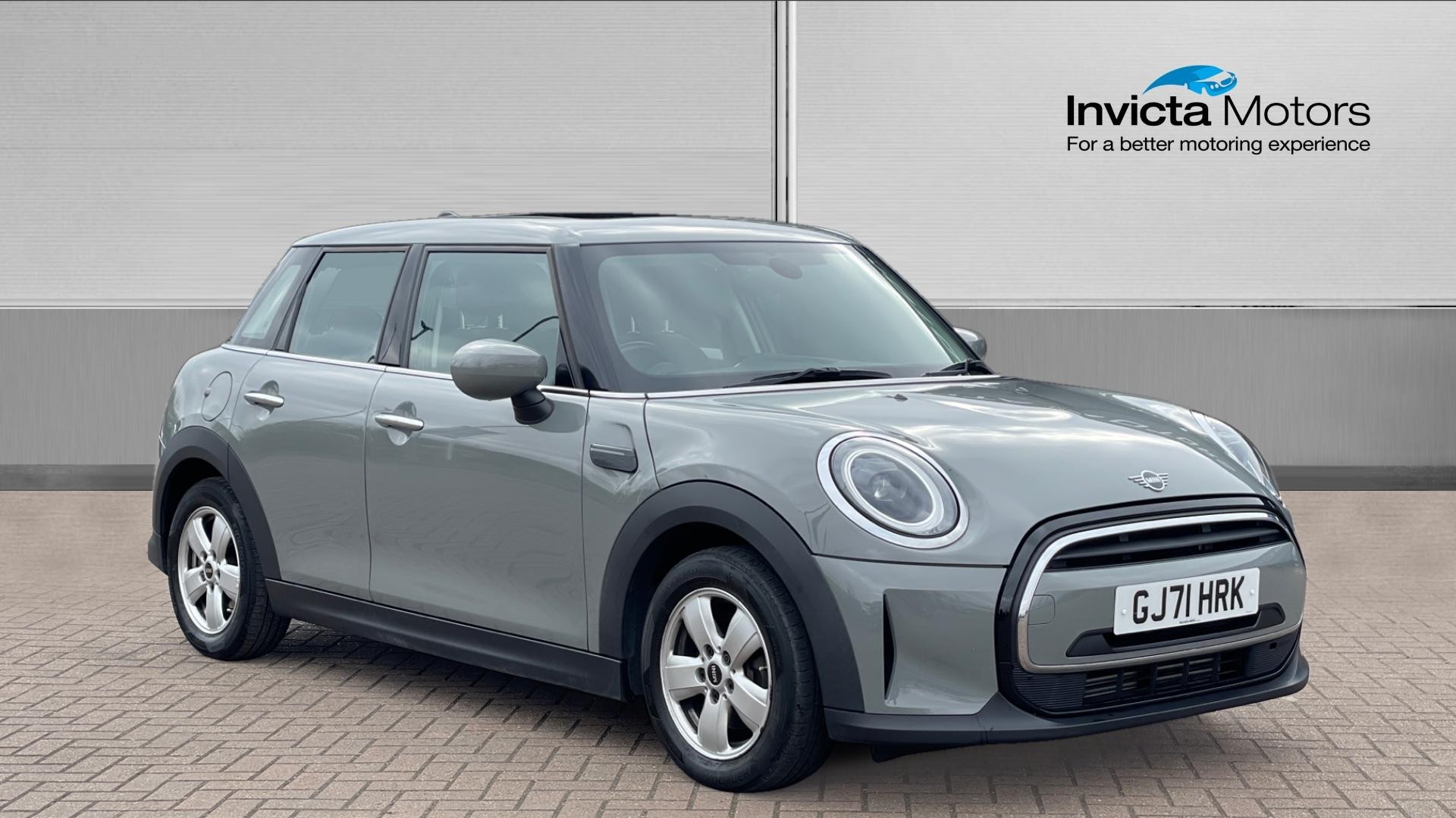 Main listing image - MINI Hatchback 5dr