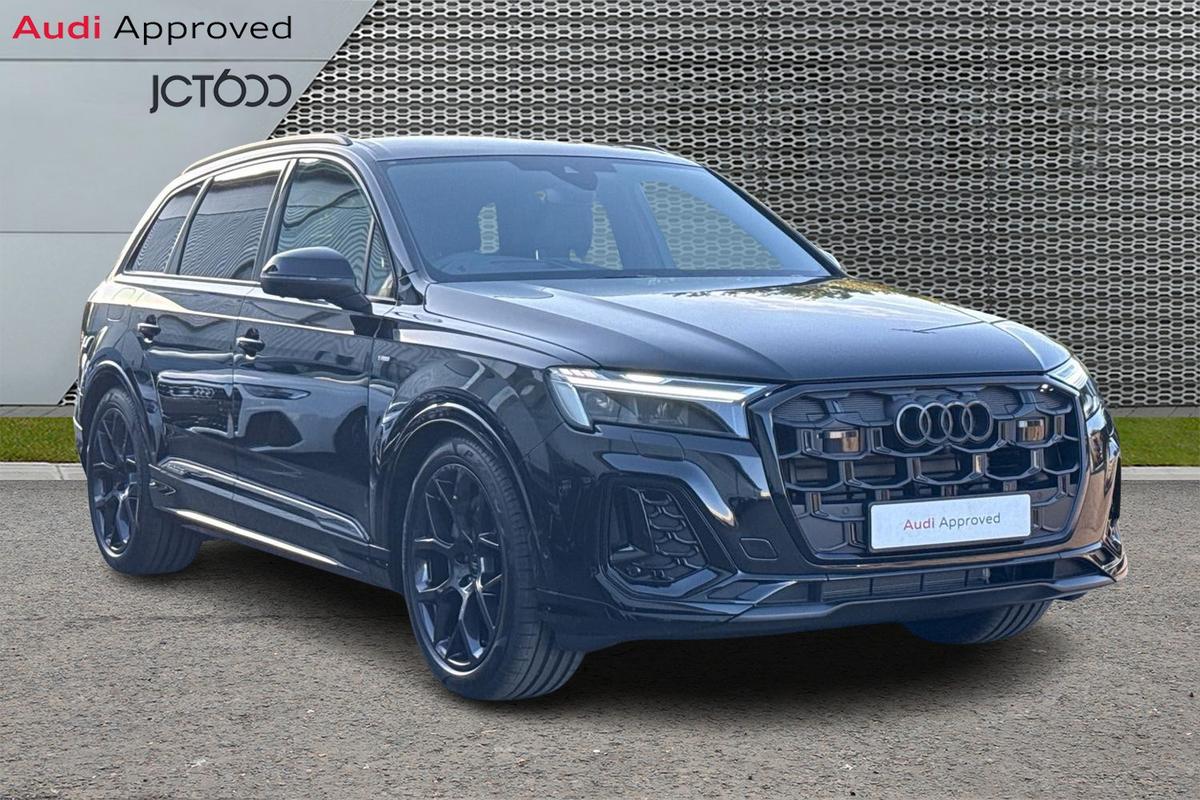 Main listing image - Audi Q7