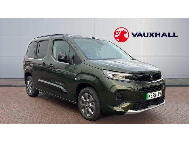 Main listing image - Vauxhall Combo Life-e
