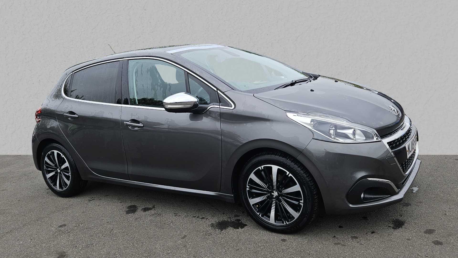 Main listing image - Peugeot 208