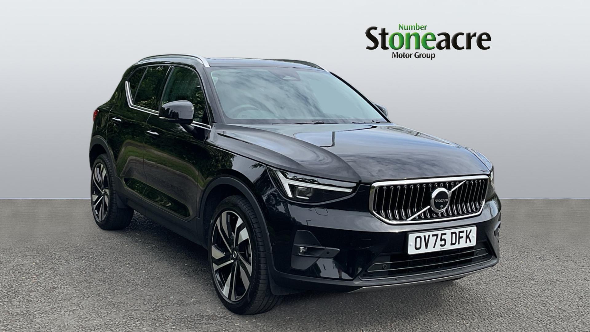 Main listing image - Volvo XC40