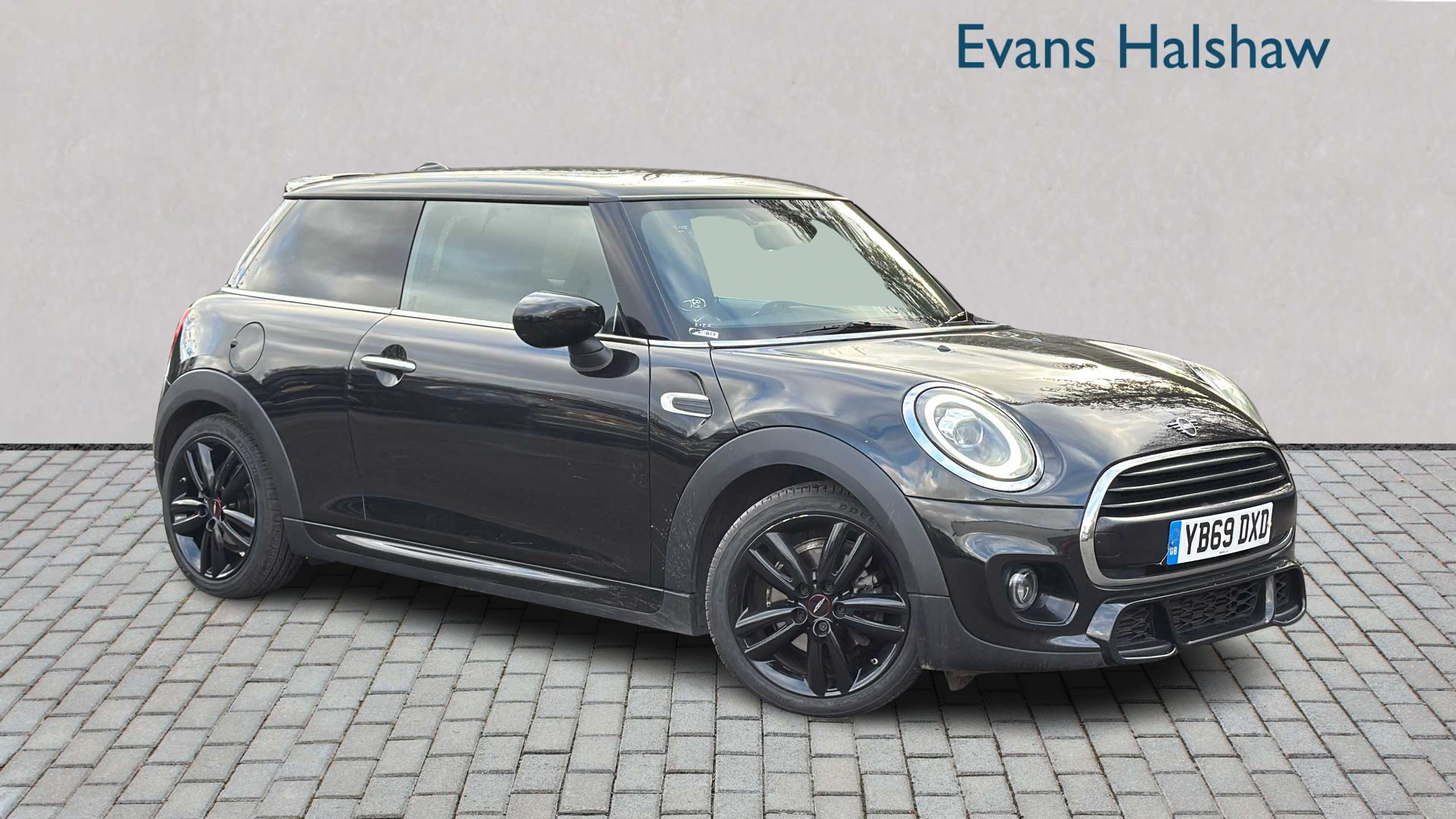 Main listing image - MINI Hatchback