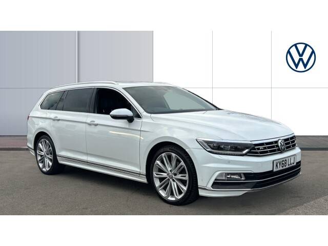 Main listing image - Volkswagen Passat Estate