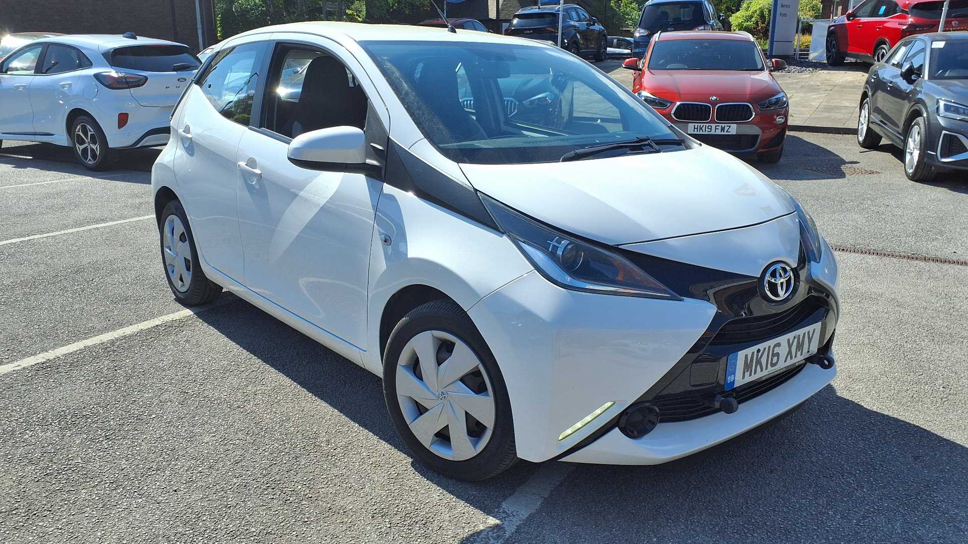 Main listing image - Toyota Aygo