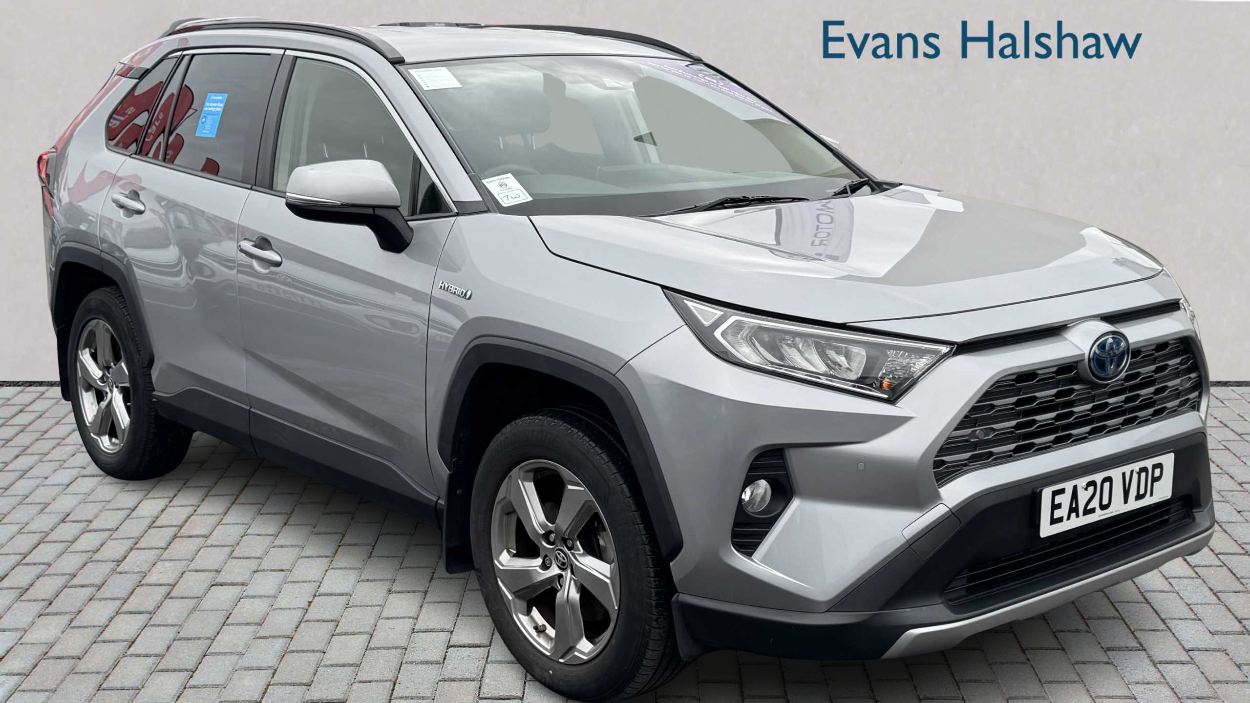 Main listing image - Toyota RAV4