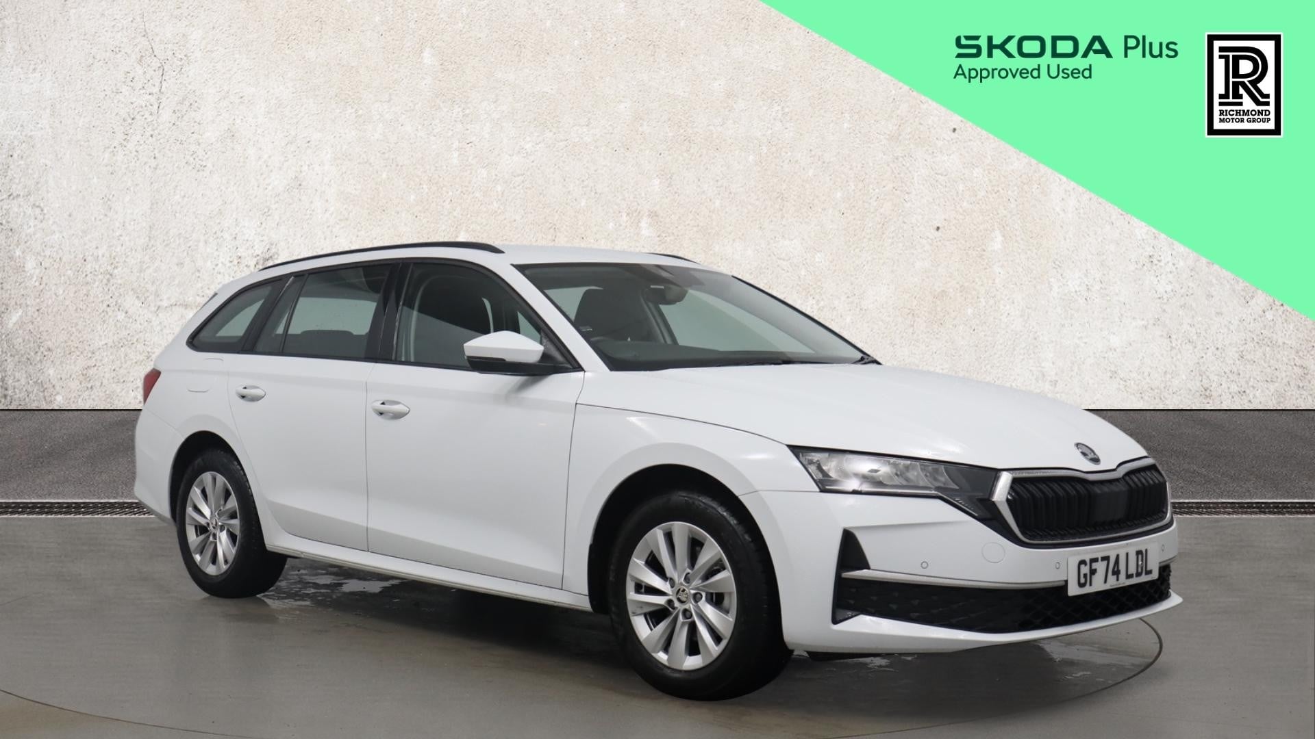 Main listing image - Skoda Octavia Estate