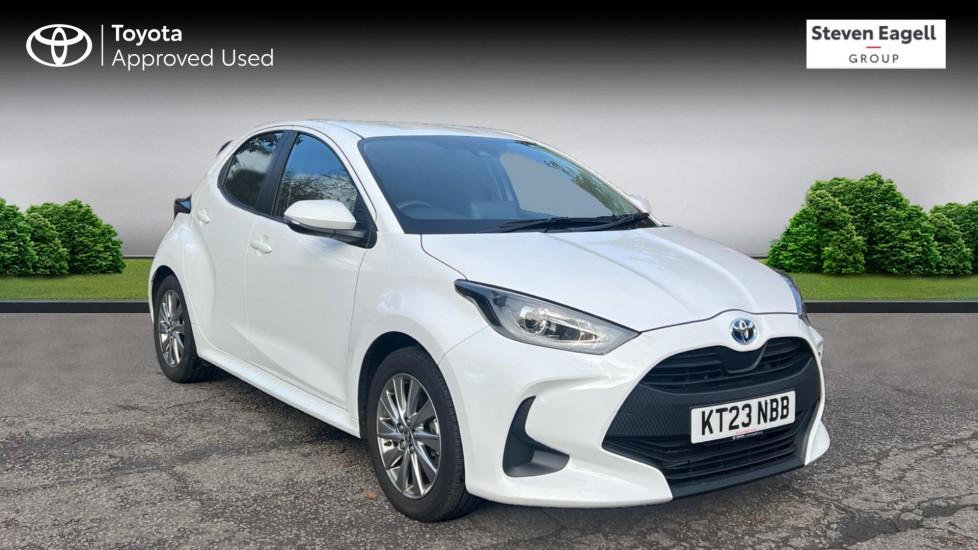 Main listing image - Toyota Yaris