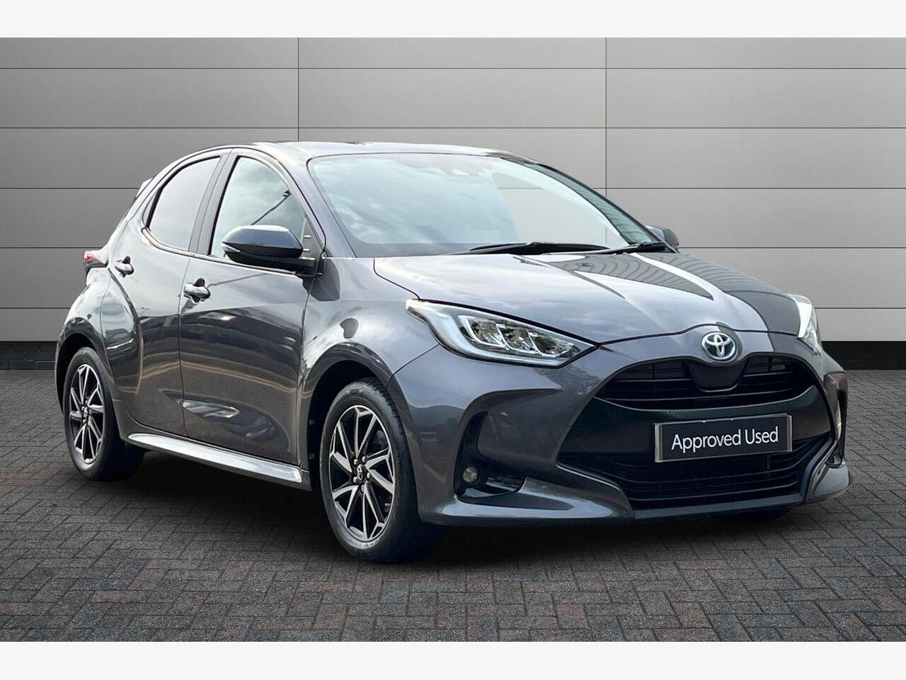 Main listing image - Toyota Yaris