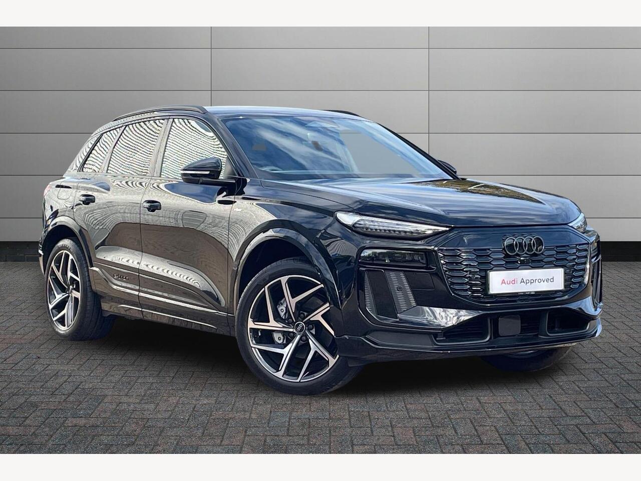 Main listing image - Audi Q6