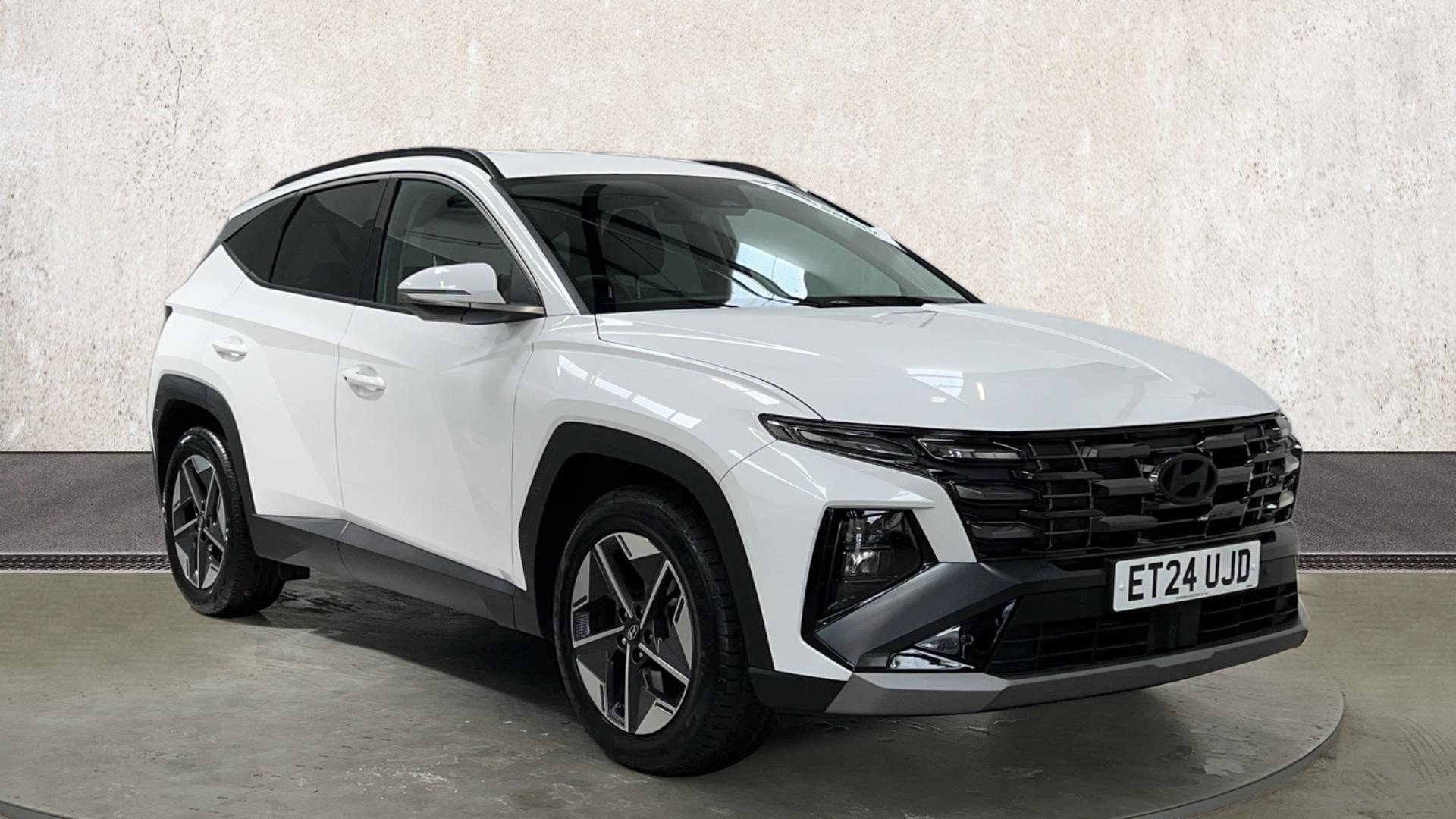 Main listing image - Hyundai Tucson