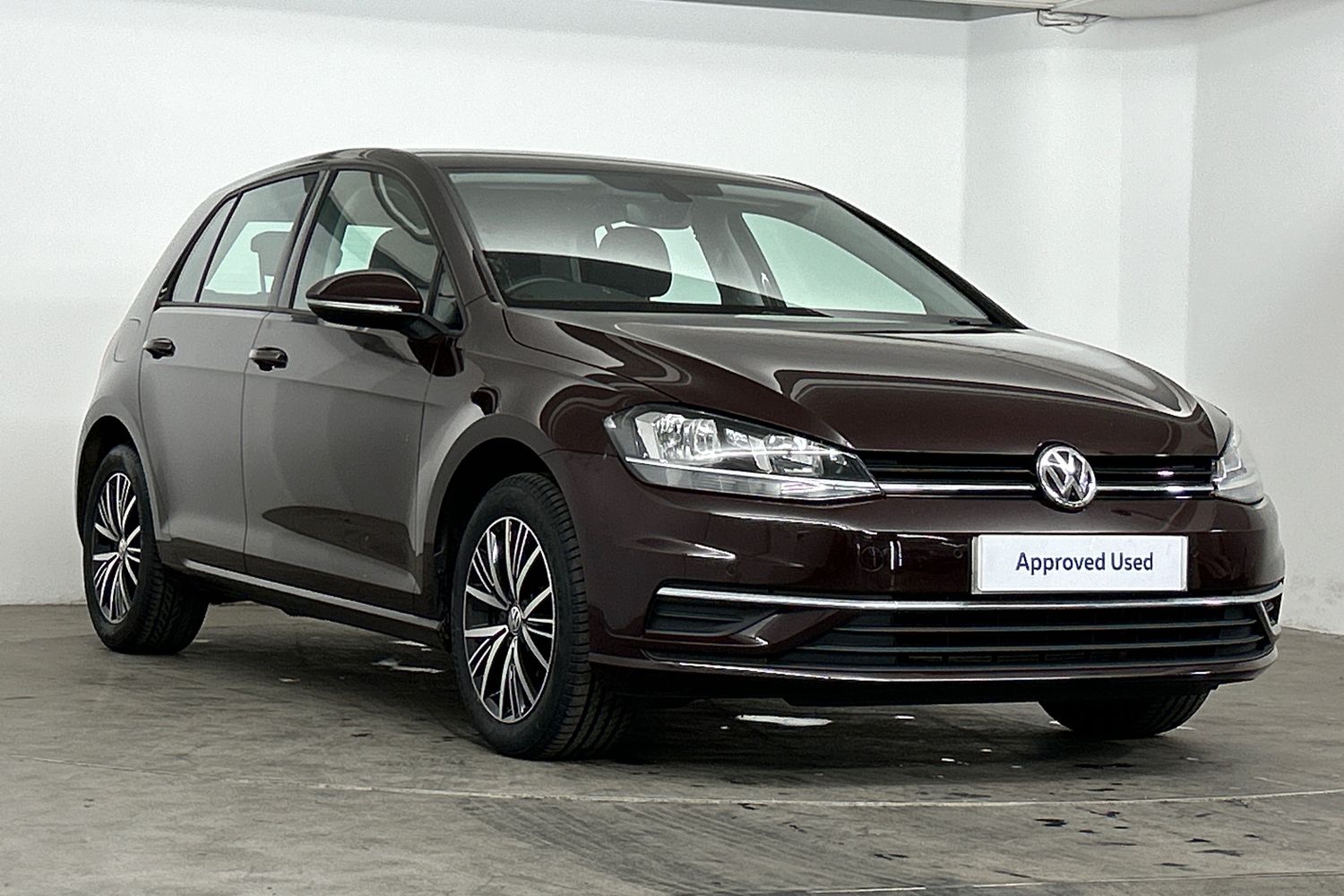 Main listing image - Volkswagen Golf