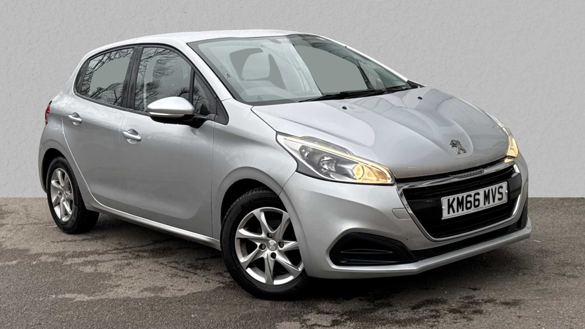 Main listing image - Peugeot 208