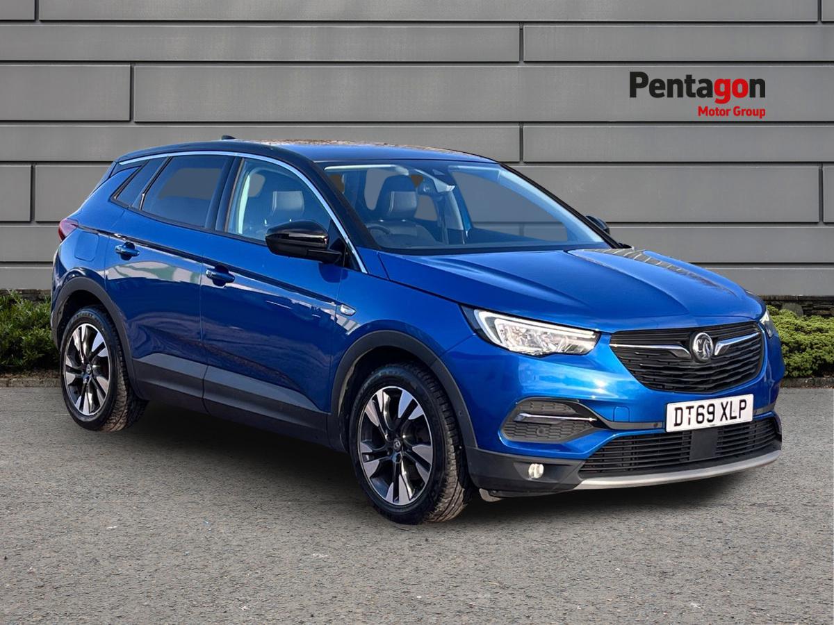 Main listing image - Vauxhall Grandland X