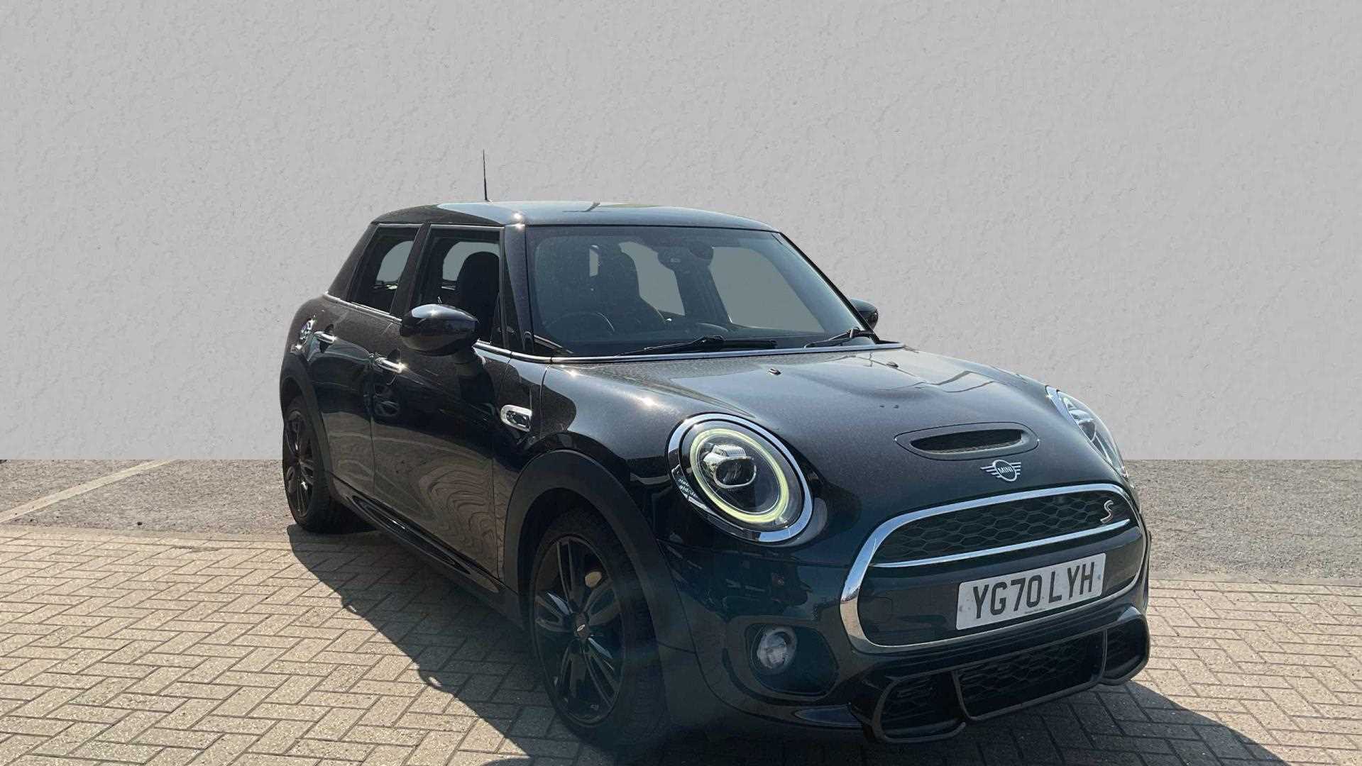 Main listing image - MINI Hatchback 5dr