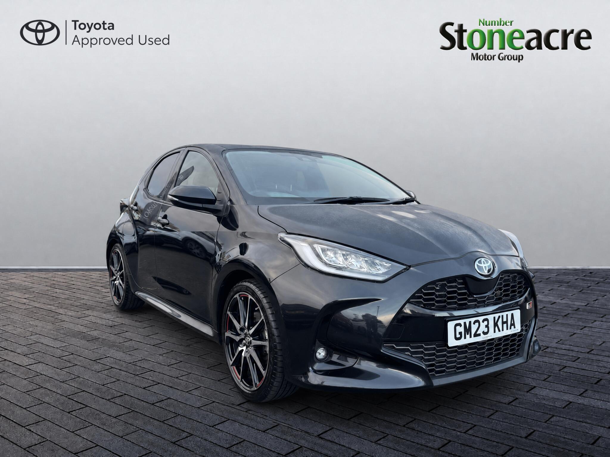 Main listing image - Toyota Yaris