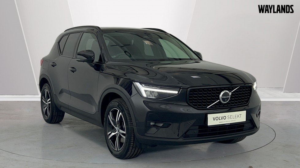 Main listing image - Volvo XC40