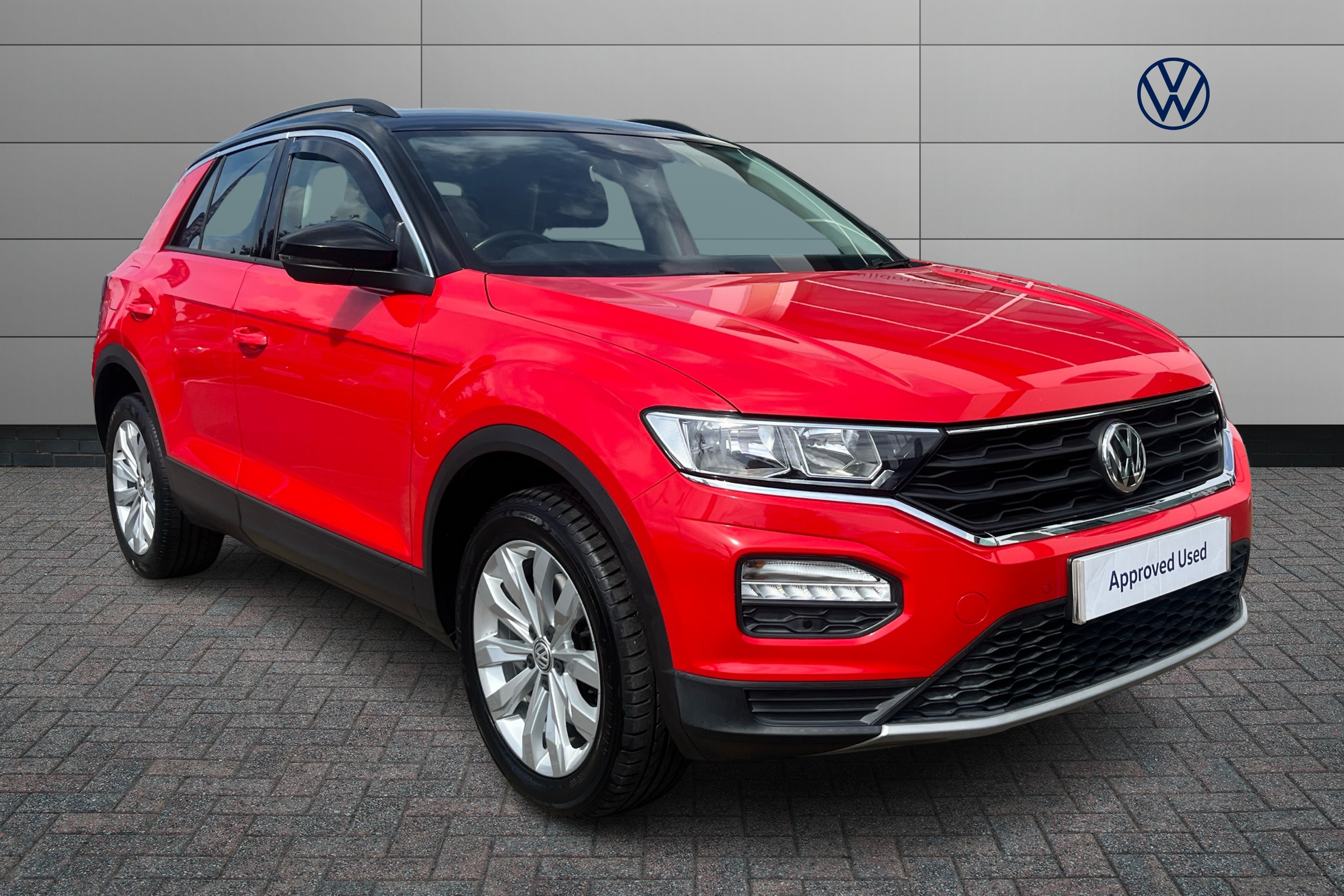 Main listing image - Volkswagen T-Roc