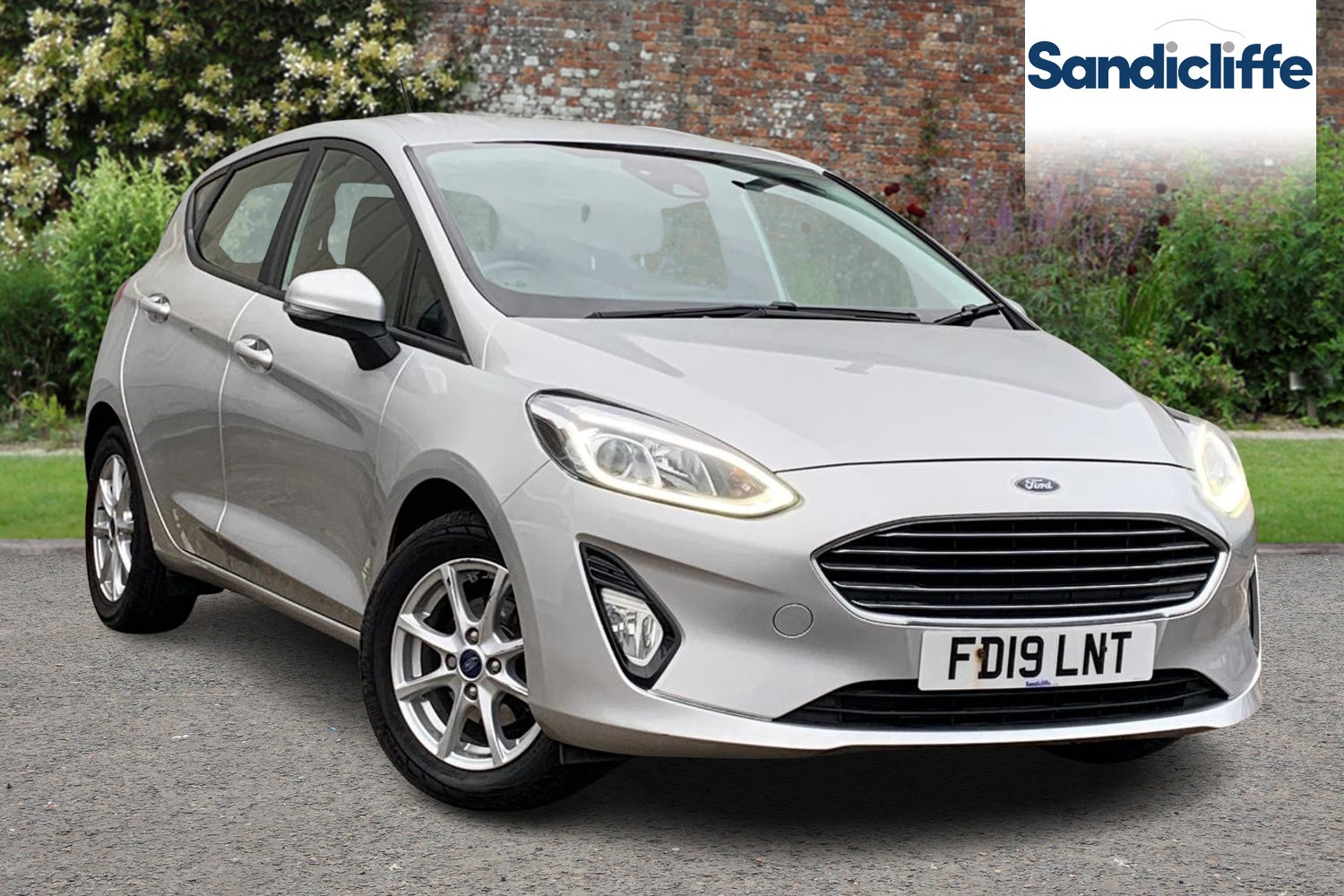 Main listing image - Ford Fiesta