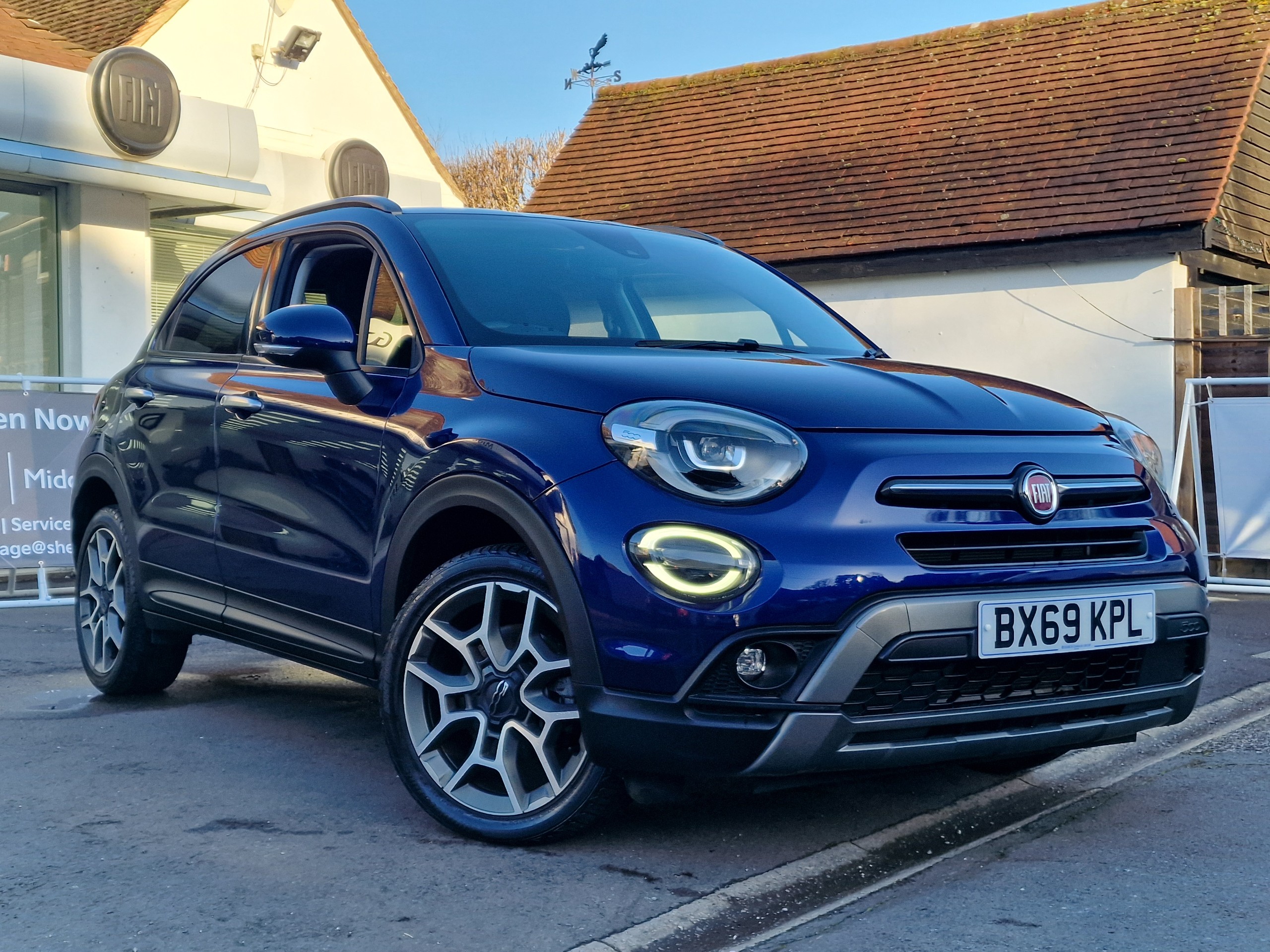 Main listing image - Fiat 500X