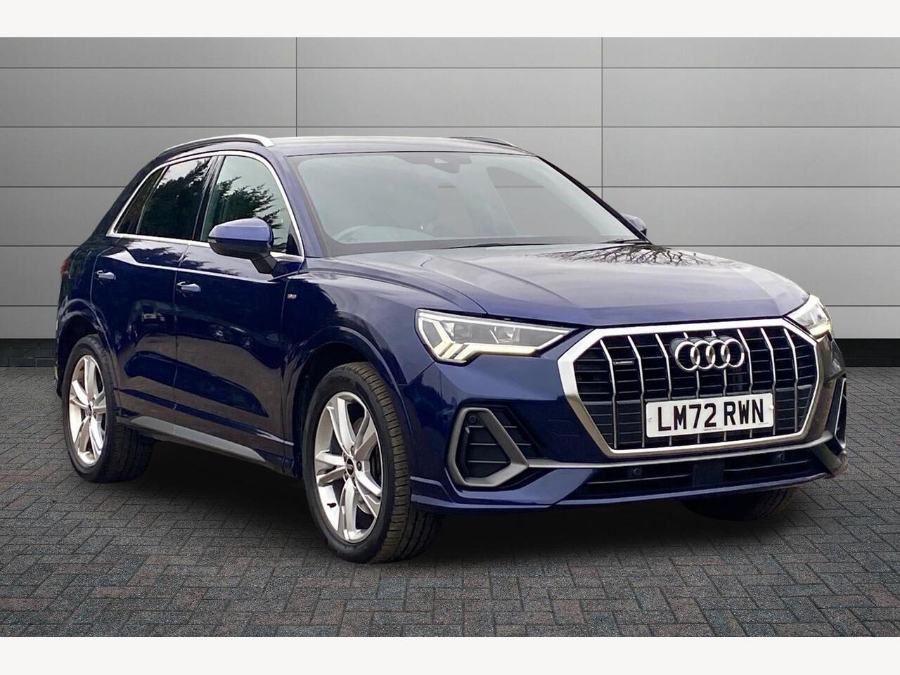 Main listing image - Audi Q3