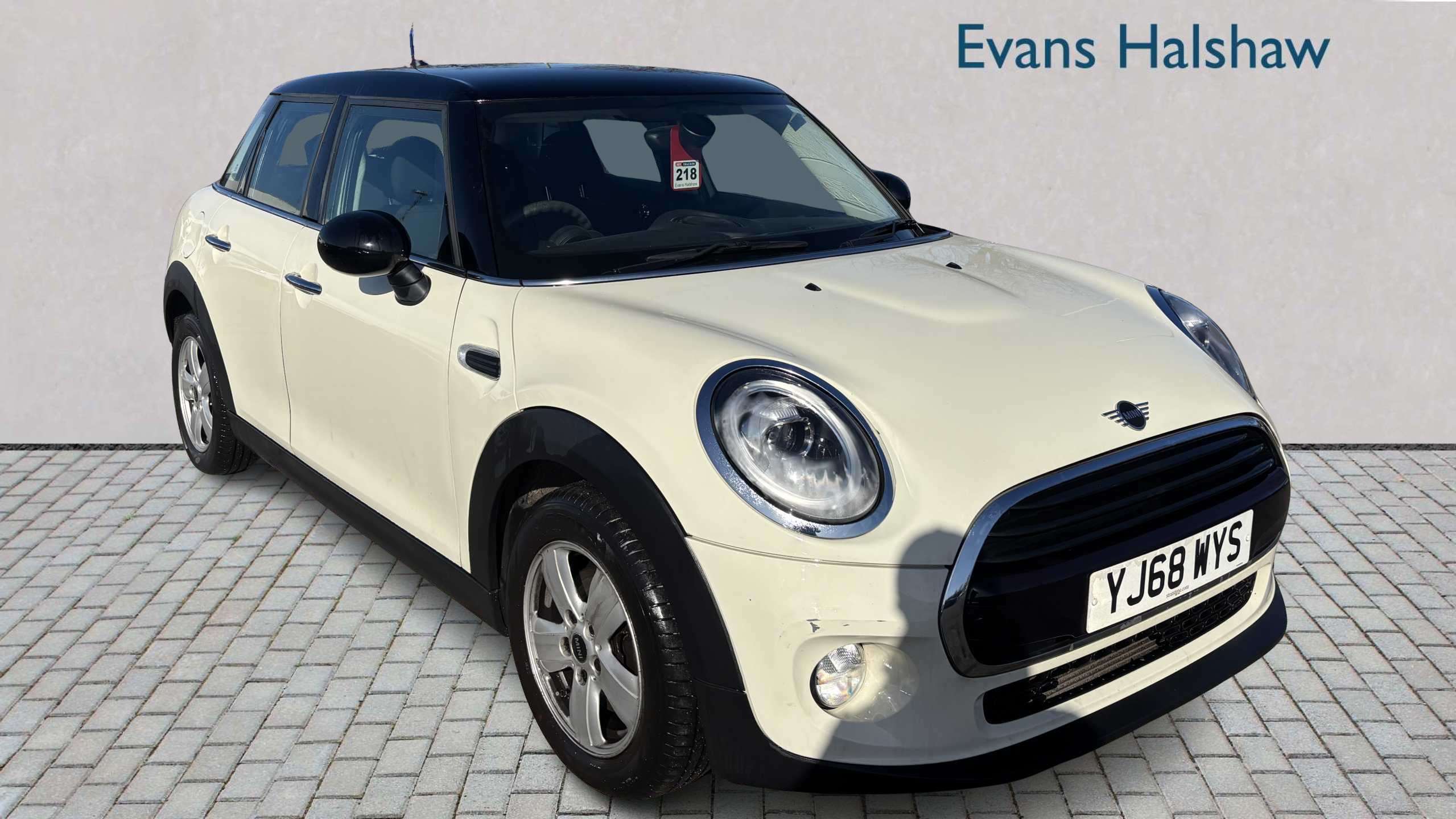 Main listing image - MINI Hatchback 5dr