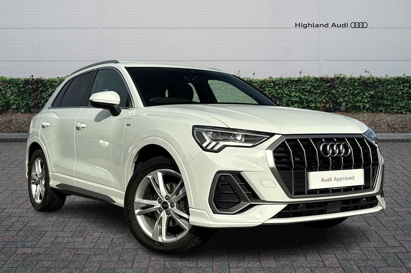 Main listing image - Audi Q3