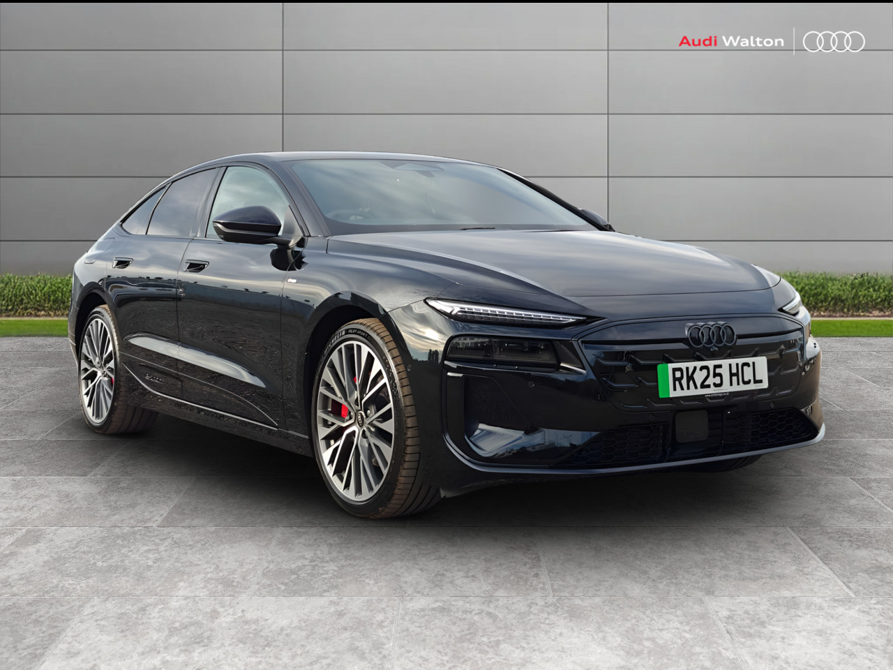 Main listing image - Audi A6