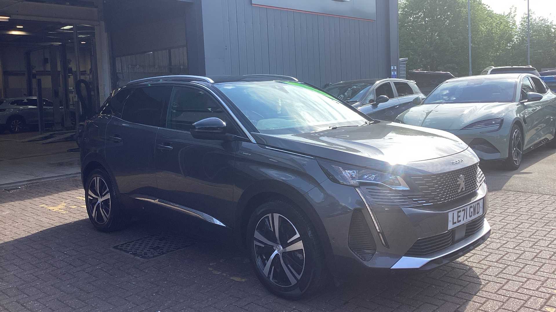 Main listing image - Peugeot 3008
