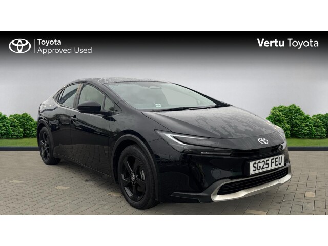 Main listing image - Toyota Prius Plug-In