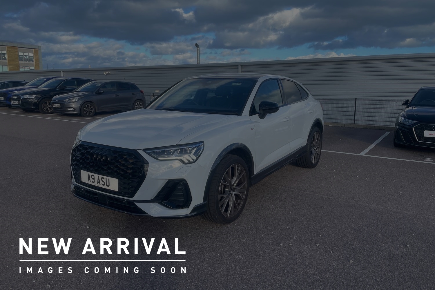 Main listing image - Audi Q3