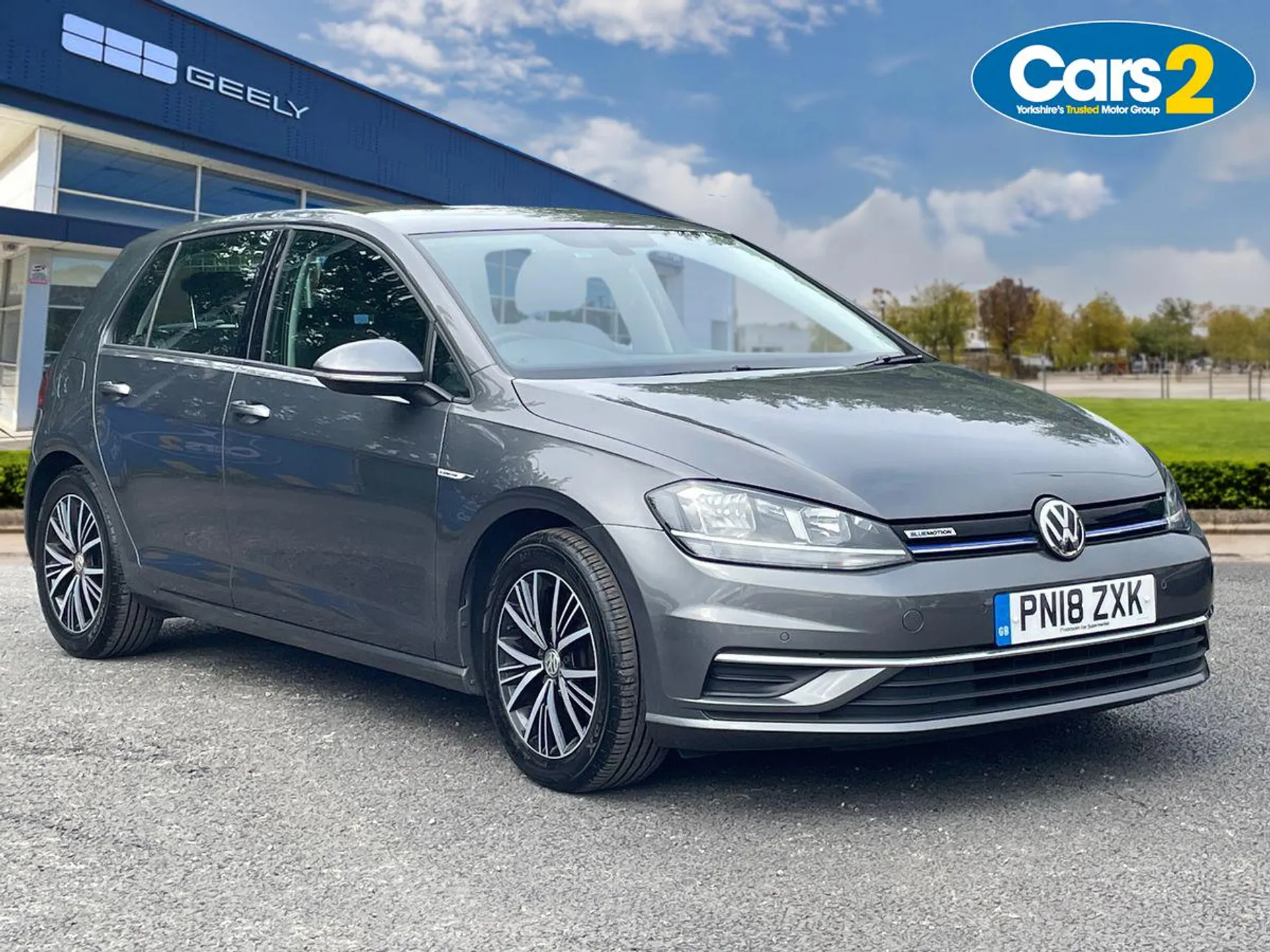 Main listing image - Volkswagen Golf