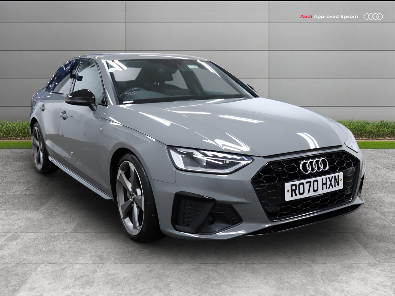 Main listing image - Audi A4