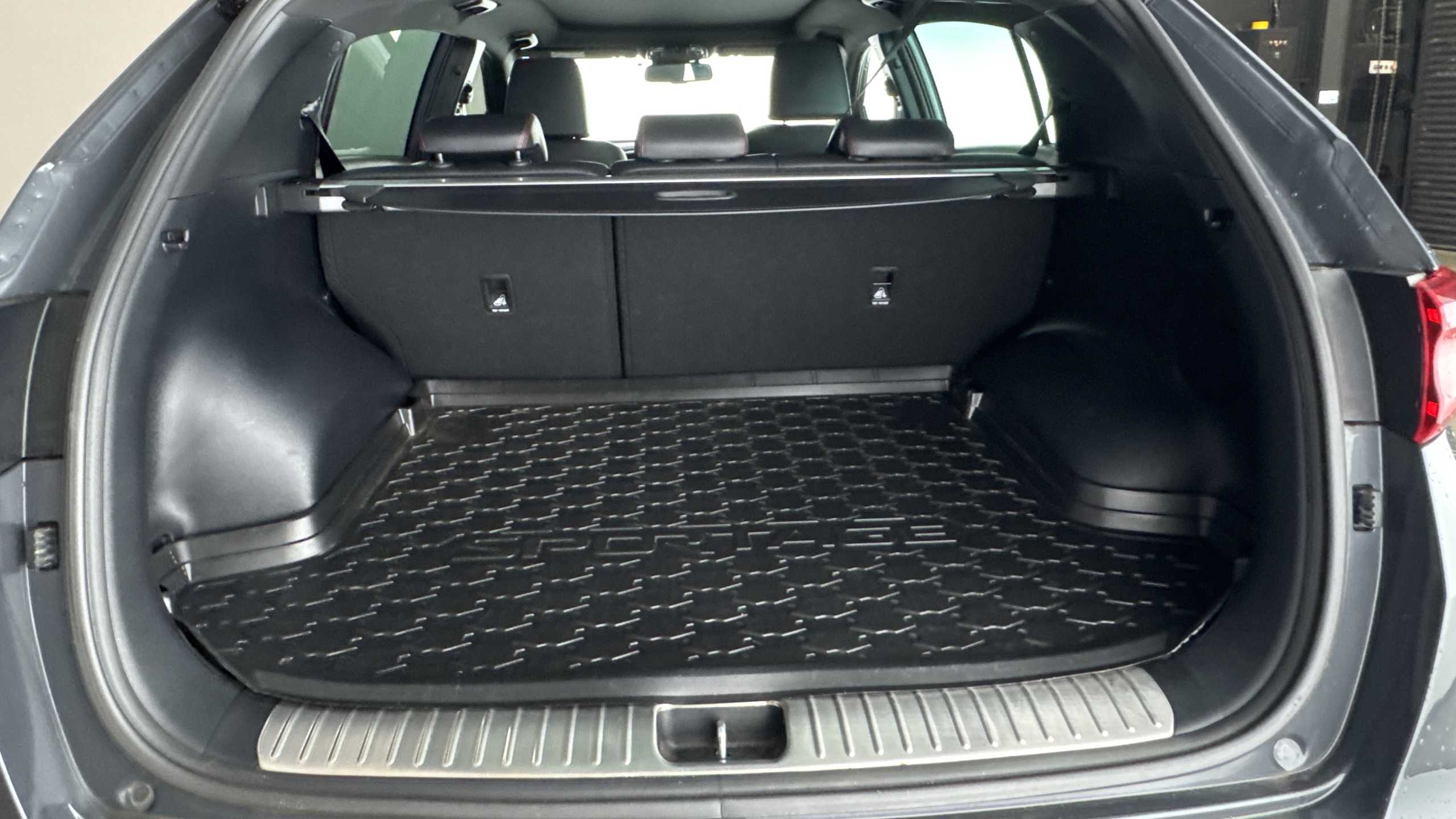 Main listing image - Kia Sportage