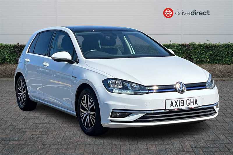Main listing image - Volkswagen Golf
