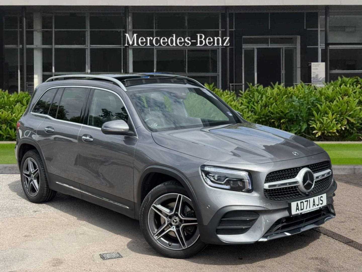 Main listing image - Mercedes-Benz GLB