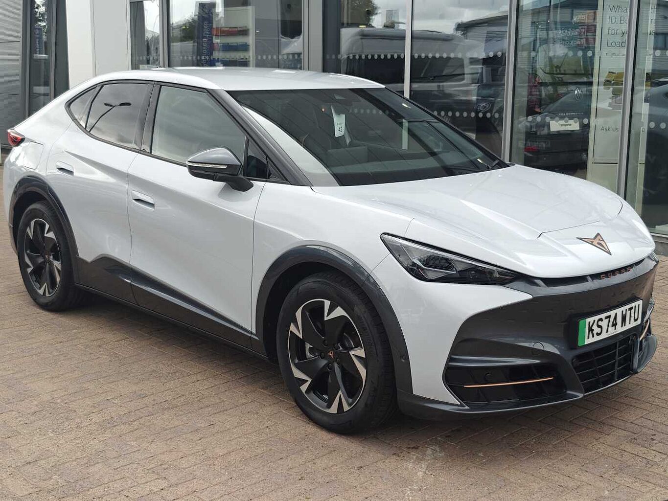 Main listing image - Cupra Tavascan