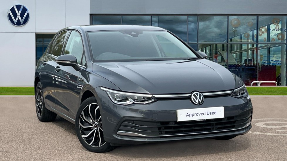 Main listing image - Volkswagen Golf