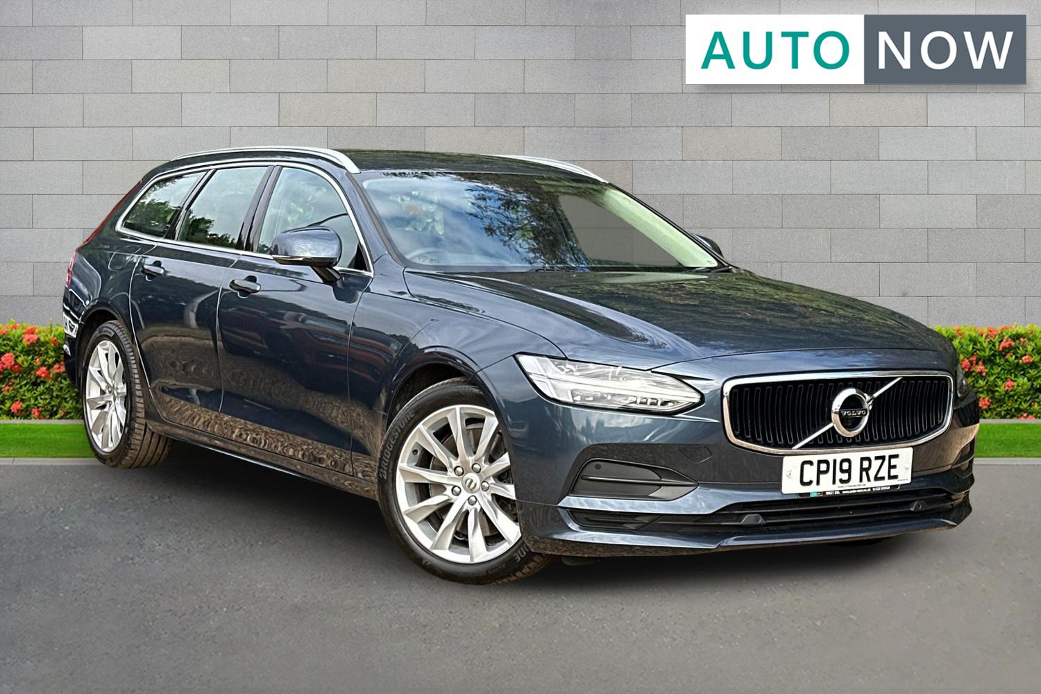 Main listing image - Volvo V90