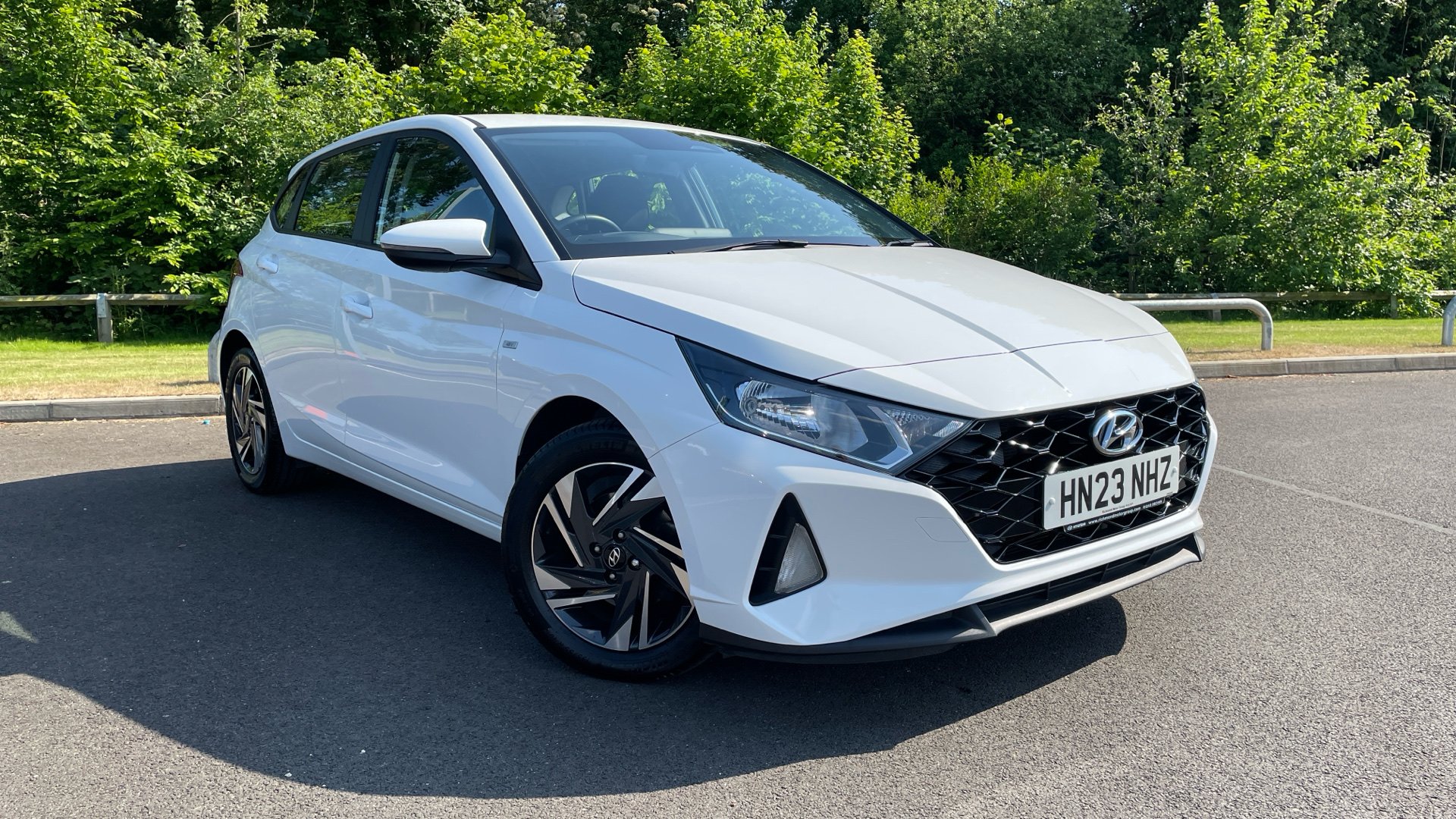 Main listing image - Hyundai i20
