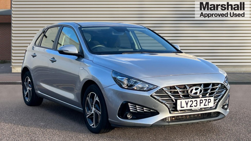 Main listing image - Hyundai i30