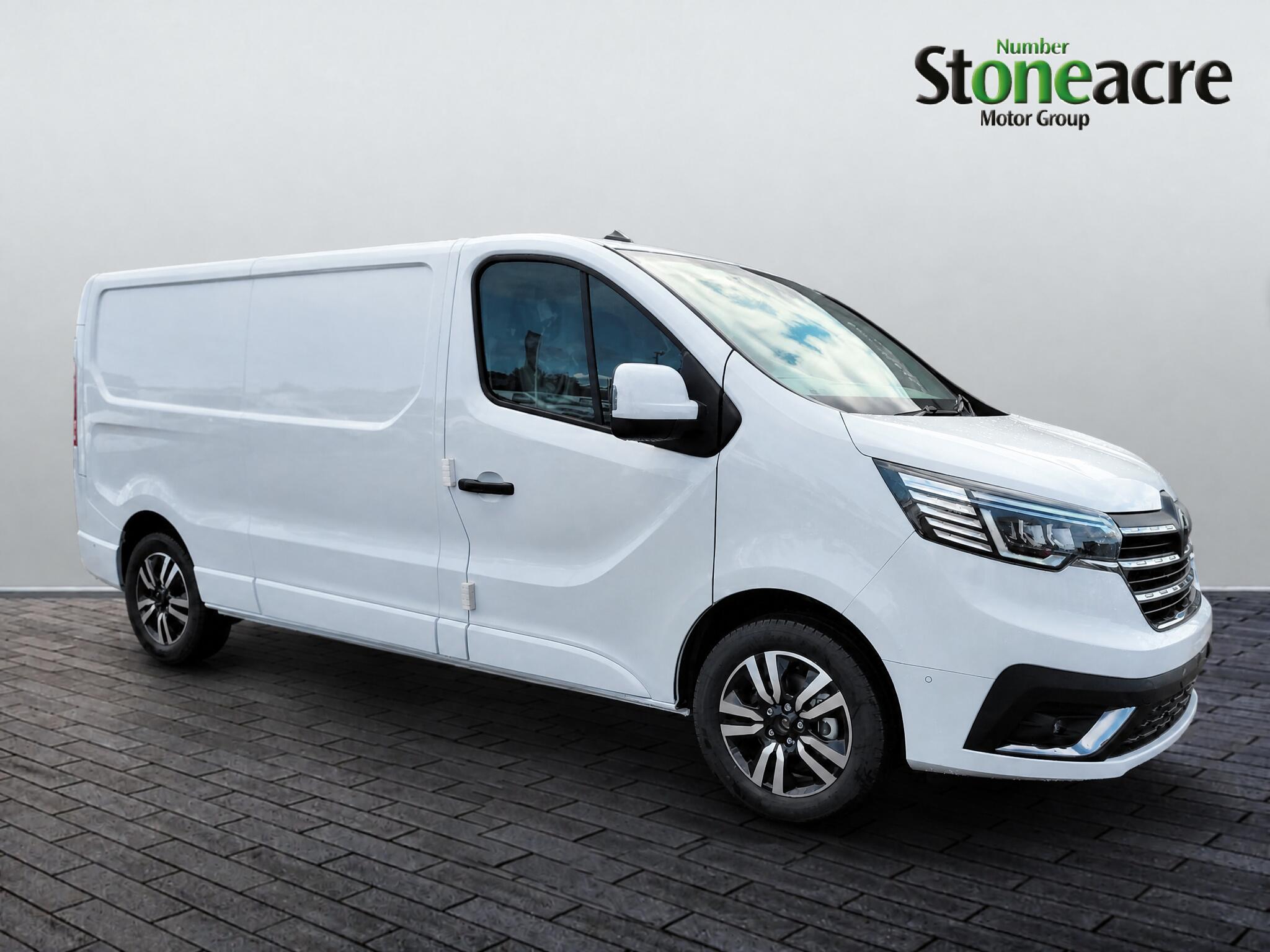 Main listing image - Renault Trafic