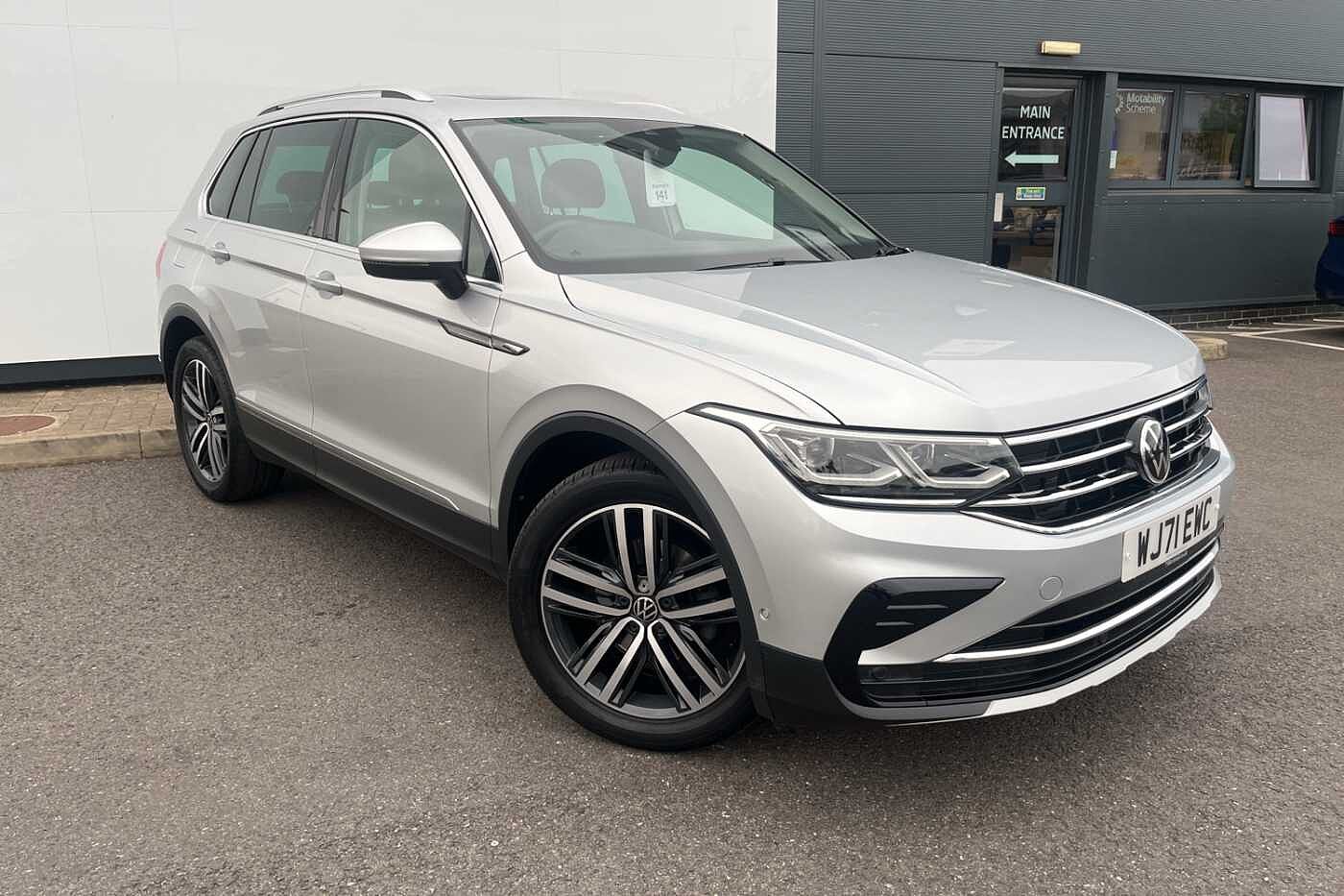 Main listing image - Volkswagen Tiguan