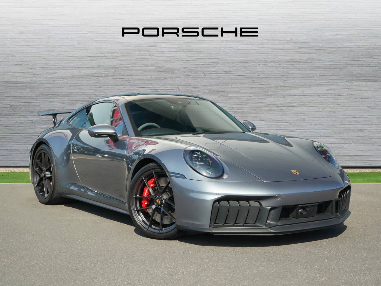 Main listing image - Porsche 911