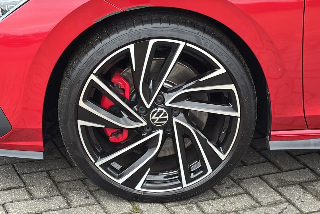 Main listing image - Volkswagen Golf GTI