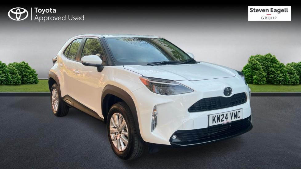 Main listing image - Toyota Yaris Cross