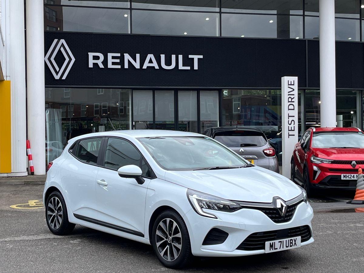 Main listing image - Renault Clio