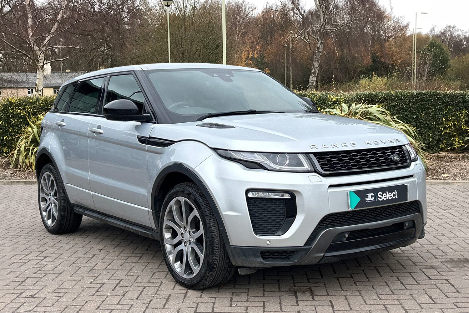Main listing image - Land Rover Range Rover Evoque