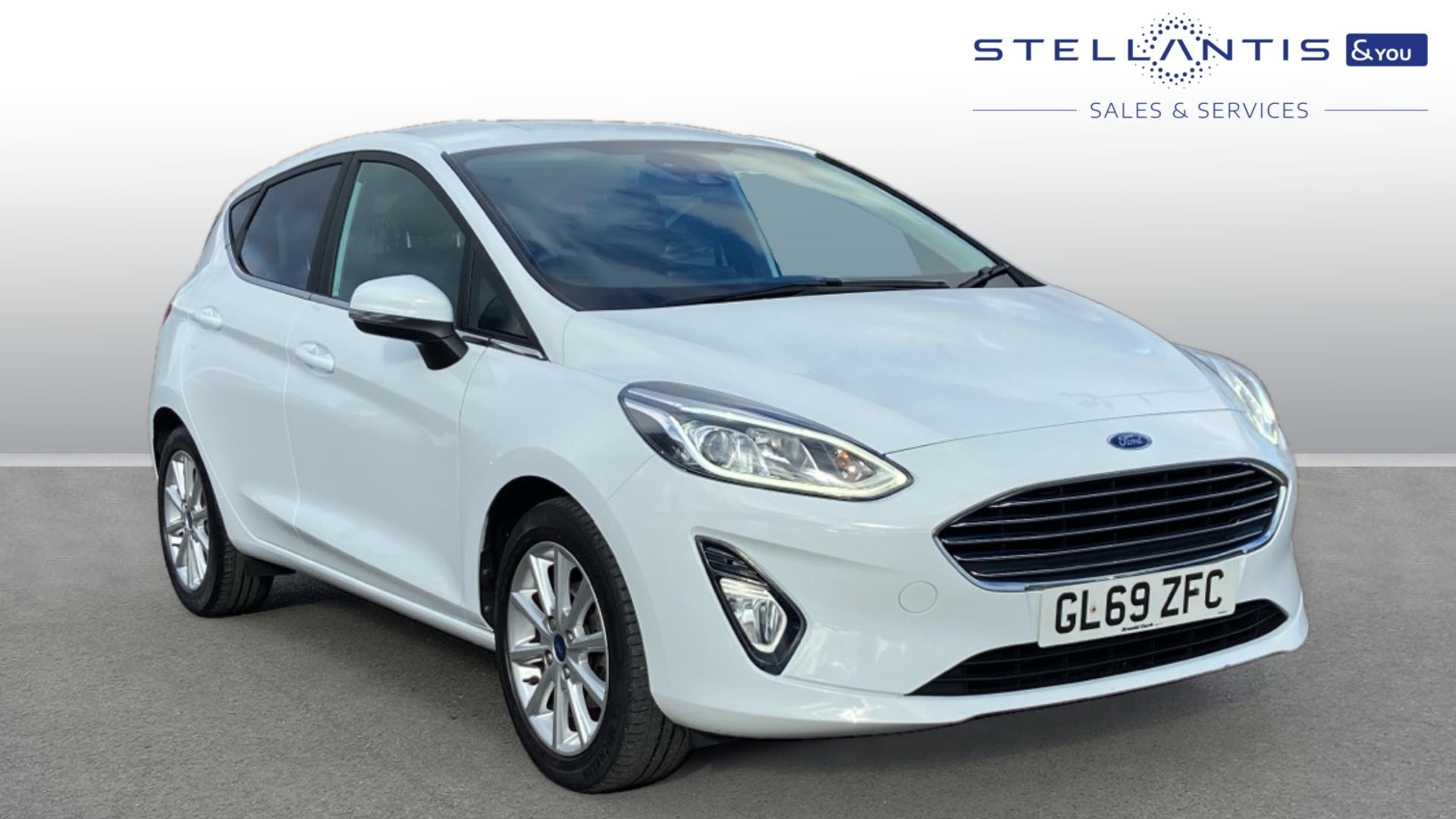 Main listing image - Ford Fiesta